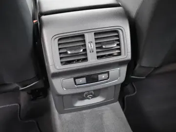 AUDI Q5 55 TFSIe Quatt Sport S LINE NAVI LED ACC