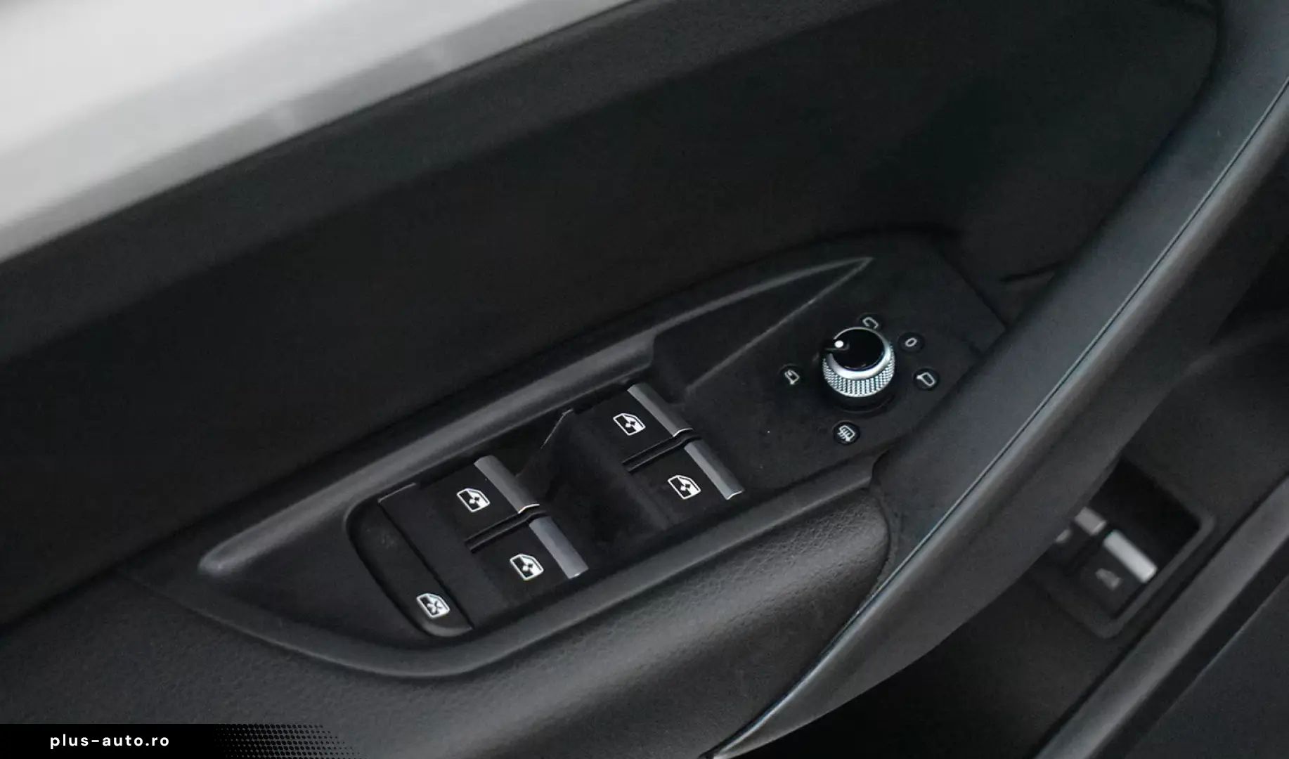 AUDI Q5 55 TFSIe Quatt Sport S LINE NAVI LED ACC