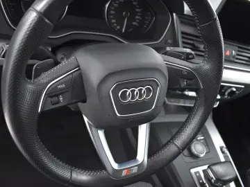 AUDI Q5 55 TFSIe Quatt Sport S LINE NAVI LED ACC
