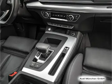 AUDI Q5 50 TFSI e quttro S tronic S line