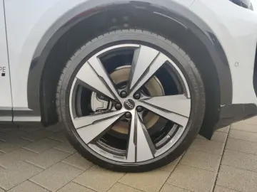 AUDI Q5 SUV  TDI quattro S tronic