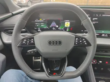 AUDI Q5 SUV  TDI quattro S tronic