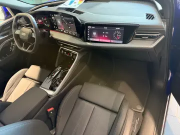 AUDI Q5 S-Line 2.0 TDI quattro