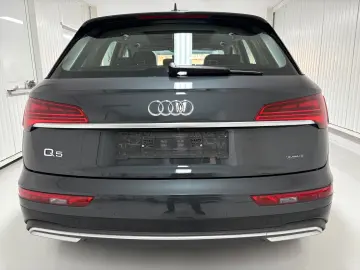 AUDI Q5 50 TFSI e quattro  Matrix-LED Pano ACC AHK