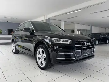 AUDI Q5 55 TFSI e Sport S-Line Alcantara Virtual LED