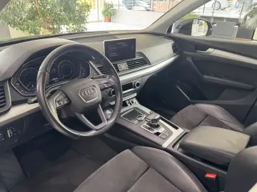 AUDI Q5 55 TFSI e Sport S-Line Alcantara Virtual LED