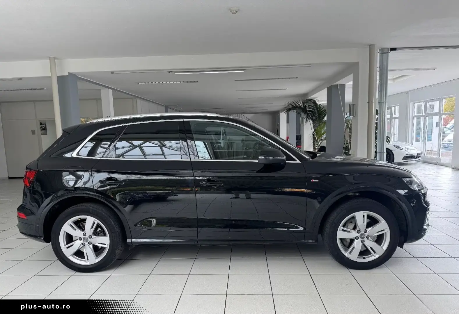 AUDI Q5 55 TFSI e Sport S-Line Alcantara Virtual LED