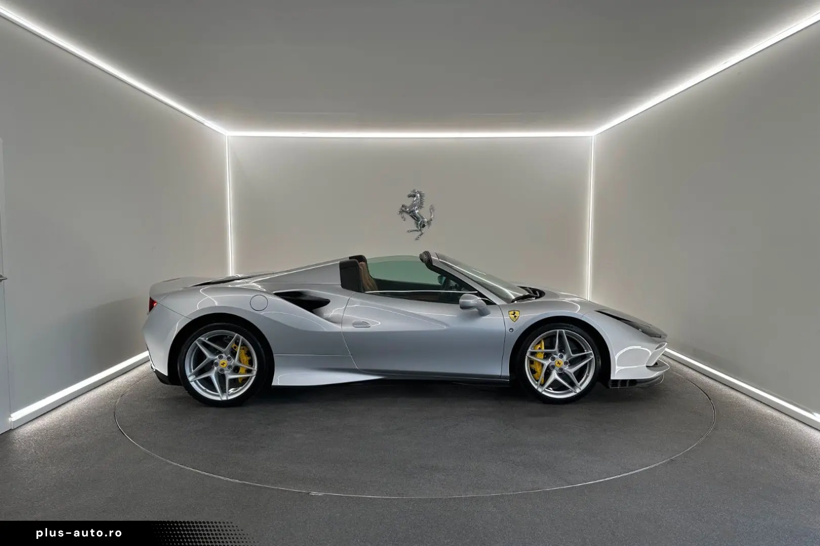 FERRARI F8 Spider   Argento Nurburgring   Ferrari Approv