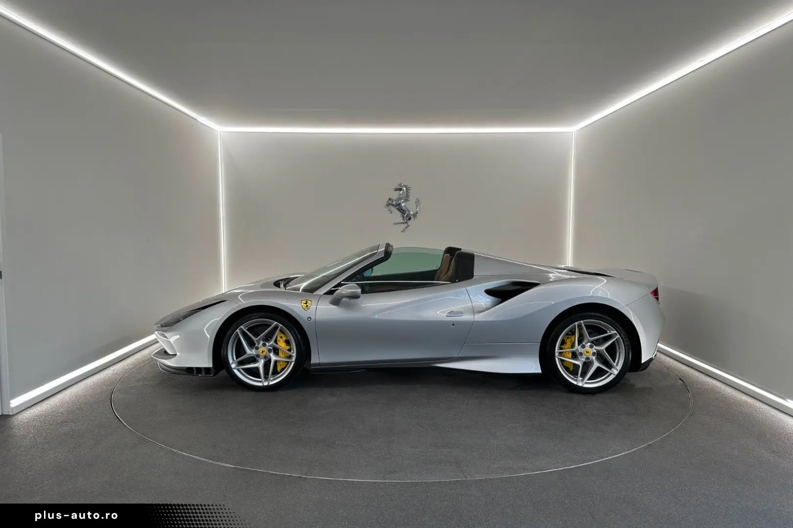 FERRARI F8 Spider   Argento Nurburgring   Ferrari Approv