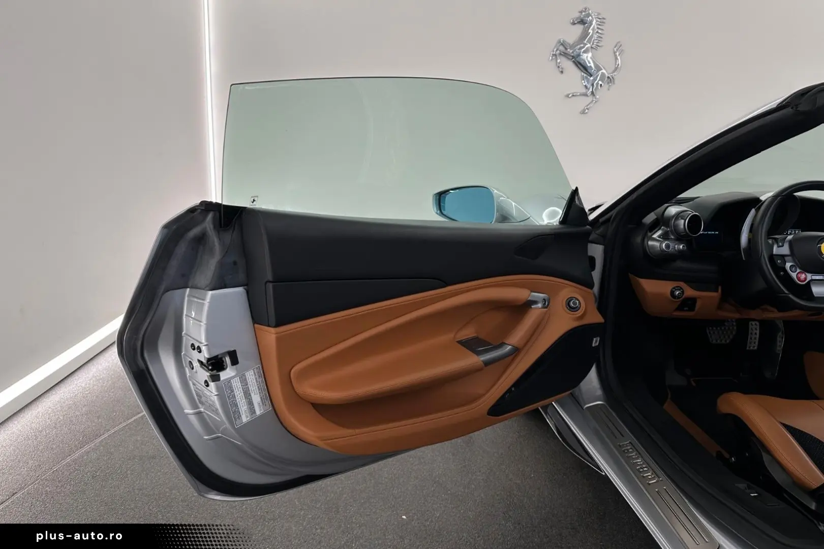 FERRARI F8 Spider   Argento Nurburgring   Ferrari Approv