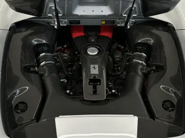 FERRARI F8 Spider   Argento Nurburgring   Ferrari Approv