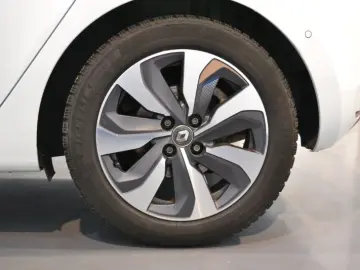 RENAULT CLIO 1.6 E-Tech 140CP Intens Auto