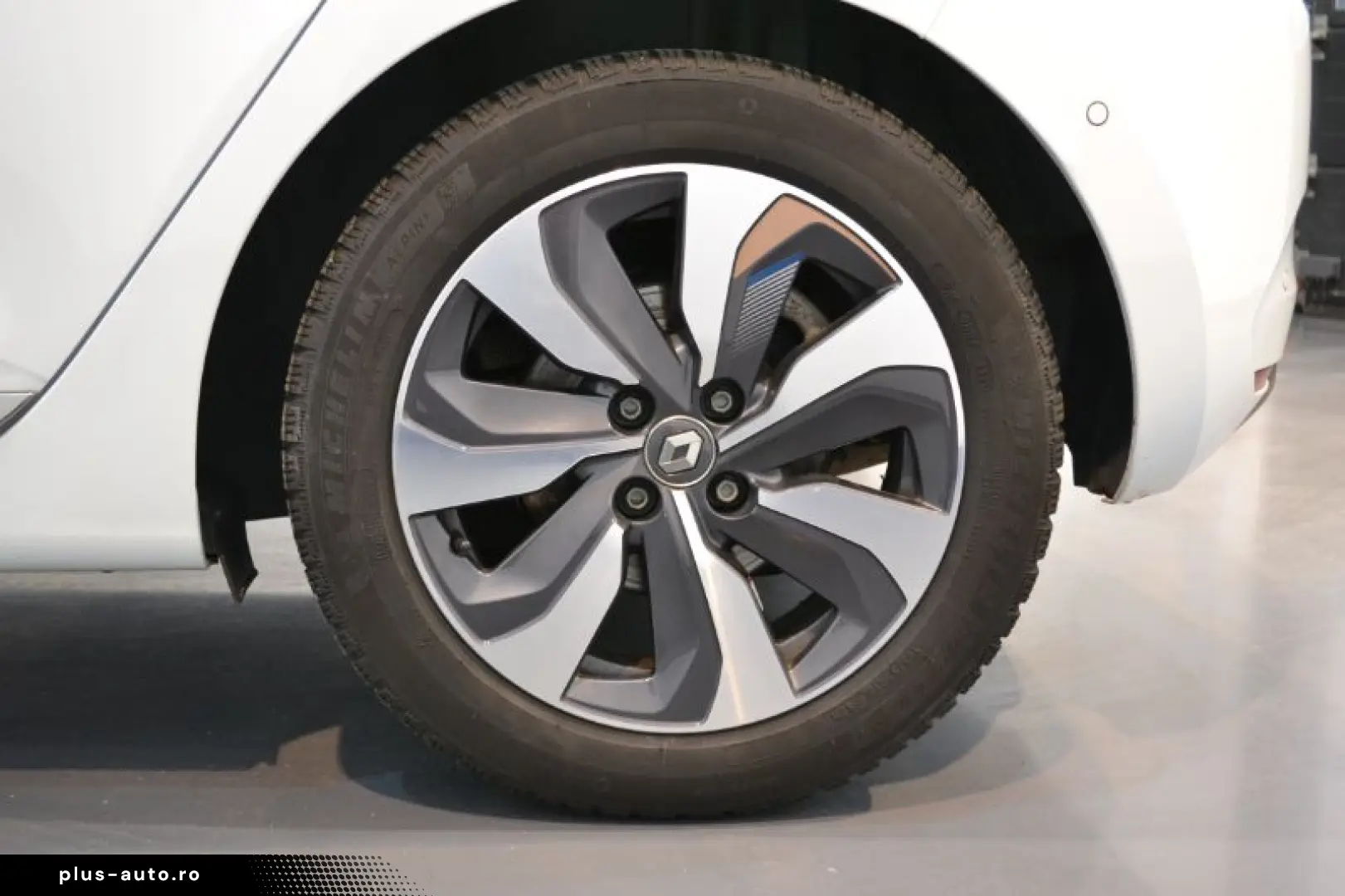 RENAULT CLIO 1.6 E-Tech 140CP Intens Auto