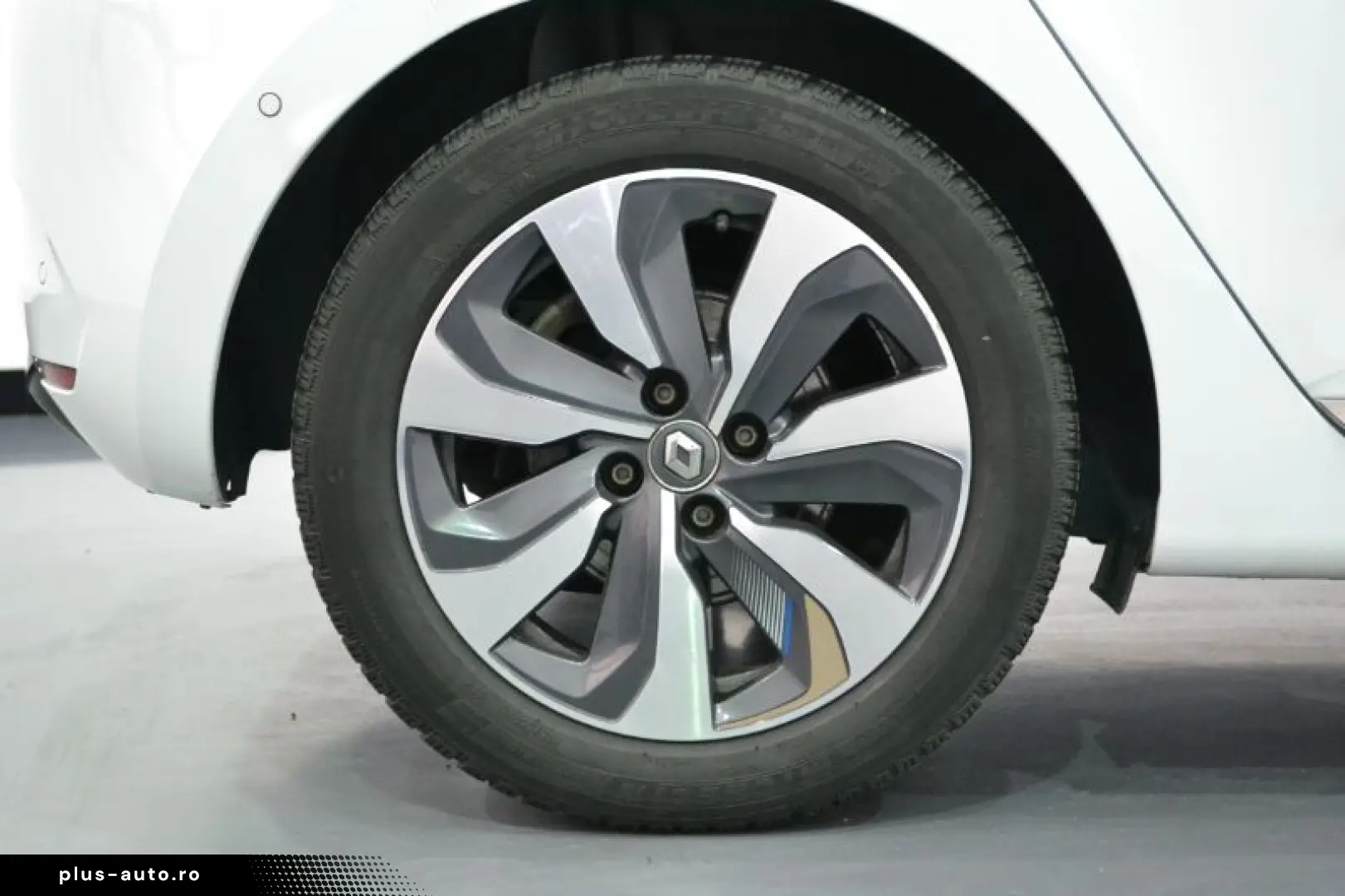 RENAULT CLIO 1.6 E-Tech 140CP Intens Auto