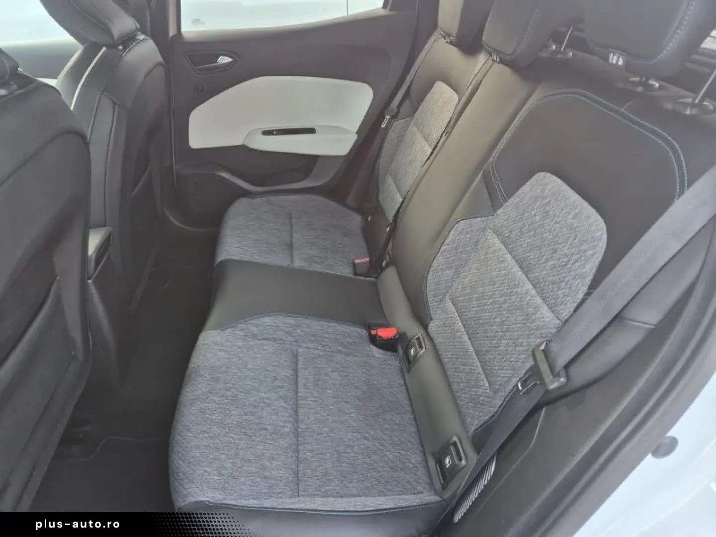 RENAULT CLIO 1.6 E-Tech 140CP Intens Auto