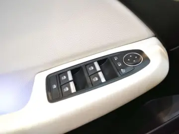 RENAULT CLIO 1.6 E-Tech 140CP Intens Auto