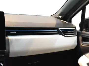 RENAULT CLIO 1.6 E-Tech 140CP Intens Auto