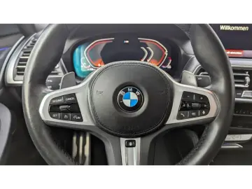 BMW X4 xDrive 20i M-Sport