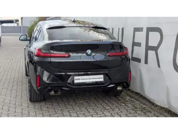 BMW X4 xDrive 20i M-Sport