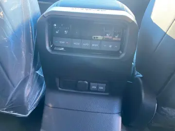 Toyota Land Cruiser First Edition   Fab.- 01.2025