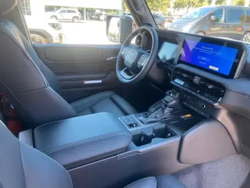 Toyota Land Cruiser First Edition   Fab.- 01.2025