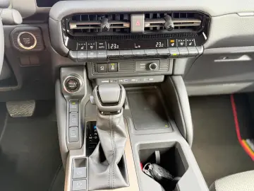 Toyota Land Cruiser First Edition   Fab.- 01.2025