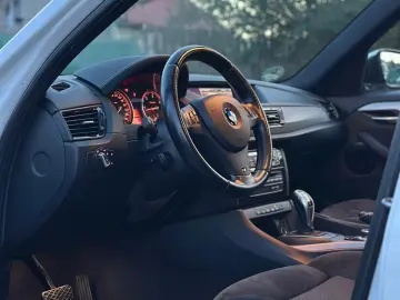 BMW X1   M-pack   xdrive   xline   Rate  Garantie