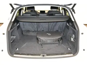 AUDI Q5 2.0 TFSI S-tronic quattro Rückkam Matrix Spor