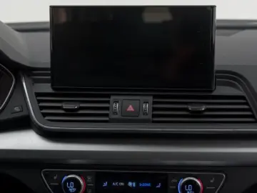 AUDI Q5 Sportback 50 TFSI e S-TRO QUA MATRIX ACC RFK