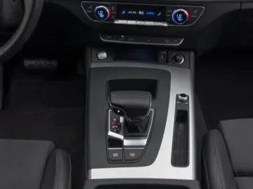 AUDI Q5 Sportback 50 TFSI e S-TRO QUA MATRIX ACC RFK