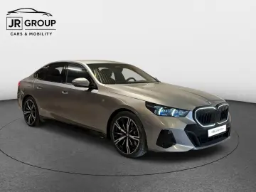 BMW 530e xDrive M-SPORT