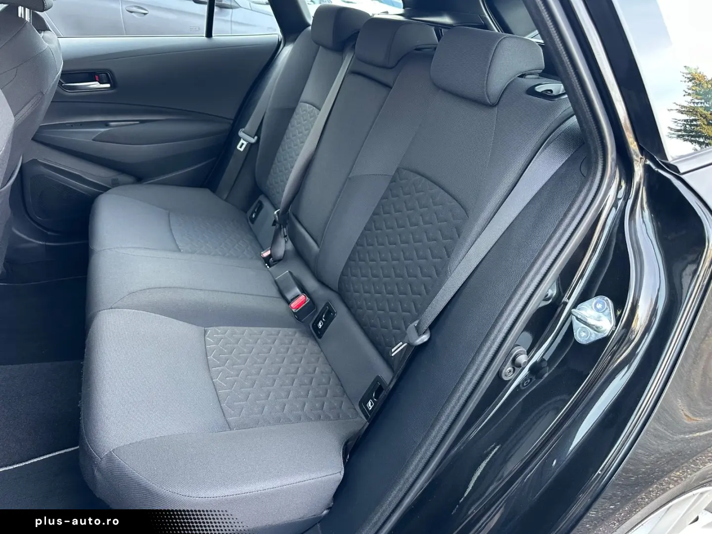 TOYOTA Corolla Touring Sports Hybrid LED NAVI ALU CAM