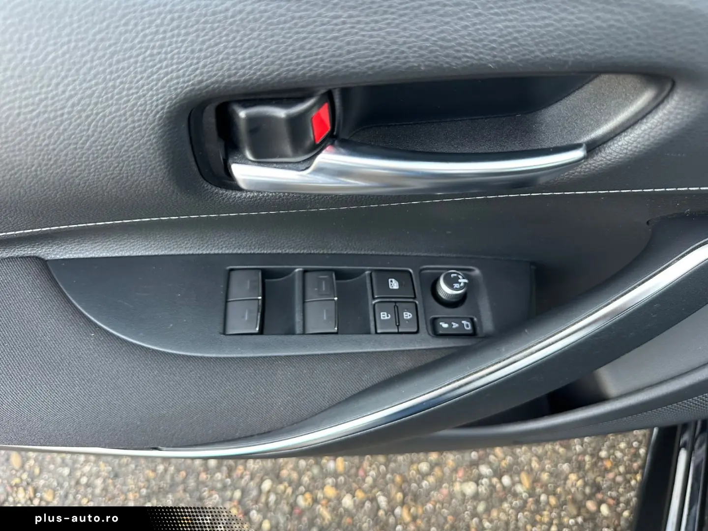 TOYOTA Corolla Touring Sports Hybrid LED NAVI ALU CAM