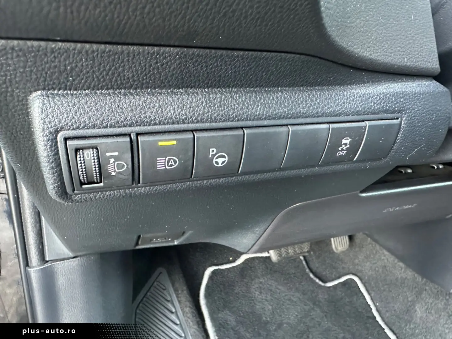 TOYOTA Corolla Touring Sports Hybrid LED NAVI ALU CAM