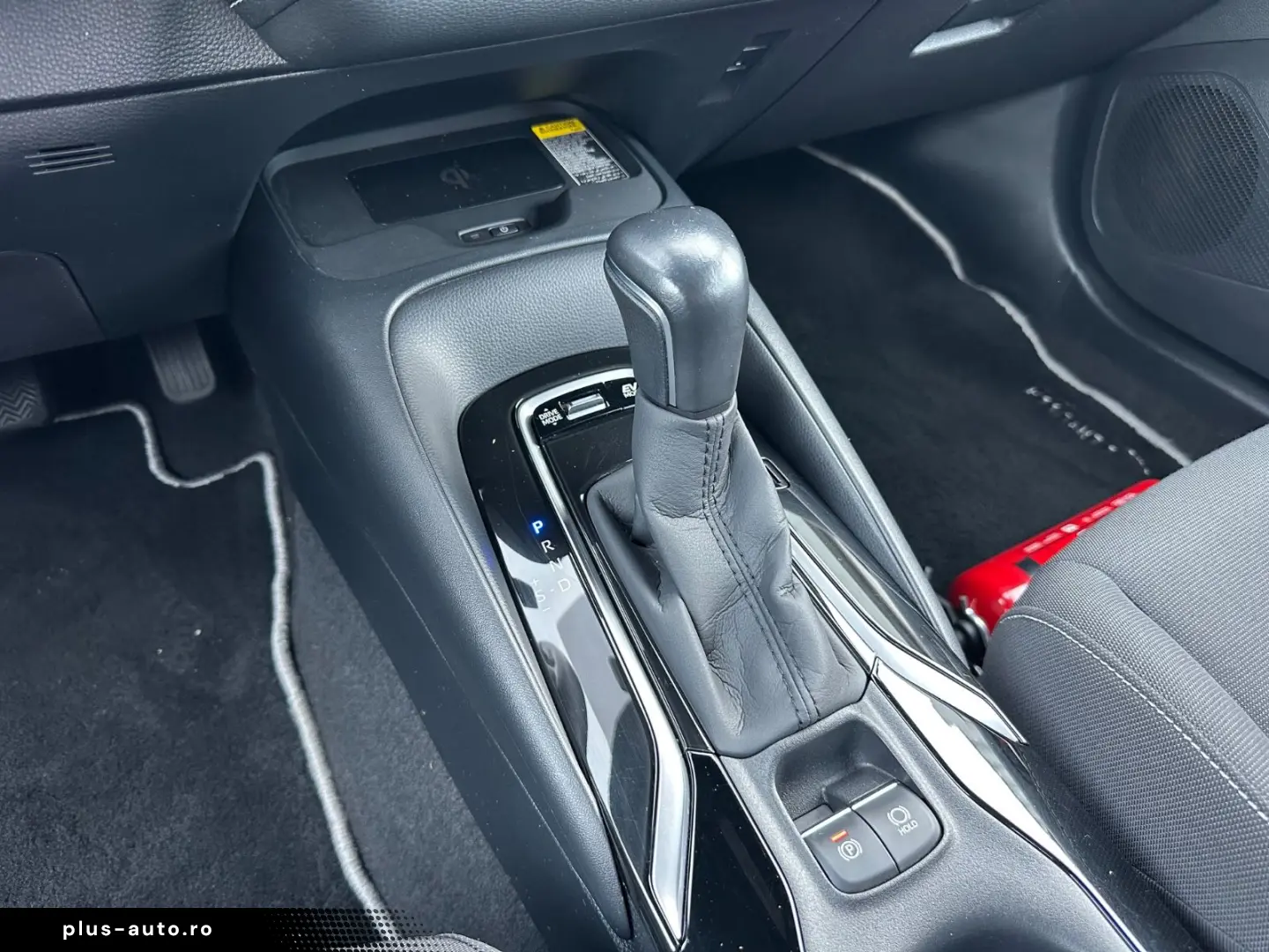 TOYOTA Corolla Touring Sports Hybrid LED NAVI ALU CAM