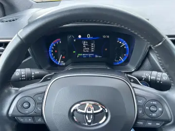 TOYOTA Corolla Touring Sports Hybrid LED NAVI ALU CAM