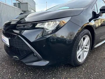 TOYOTA Corolla Touring Sports Hybrid LED NAVI ALU CAM