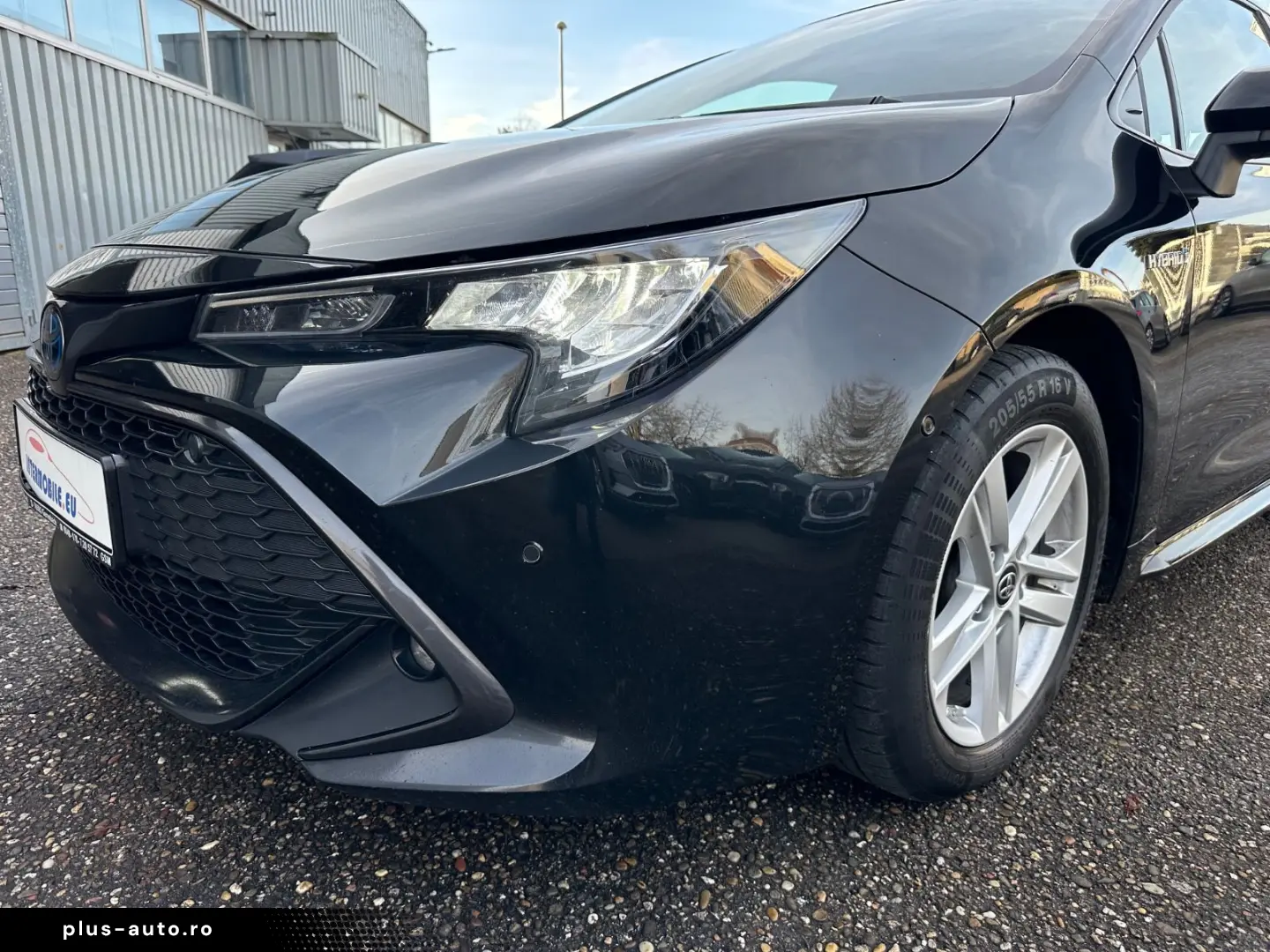 TOYOTA Corolla Touring Sports Hybrid LED NAVI ALU CAM