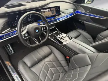 BMW 740d xDrive M Sport Pro