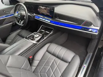 BMW 740d xDrive M Sport Pro