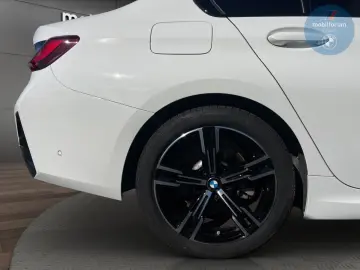 BMW 330 i xDrive M-Sport HUD Glasdach Memory HUD H K