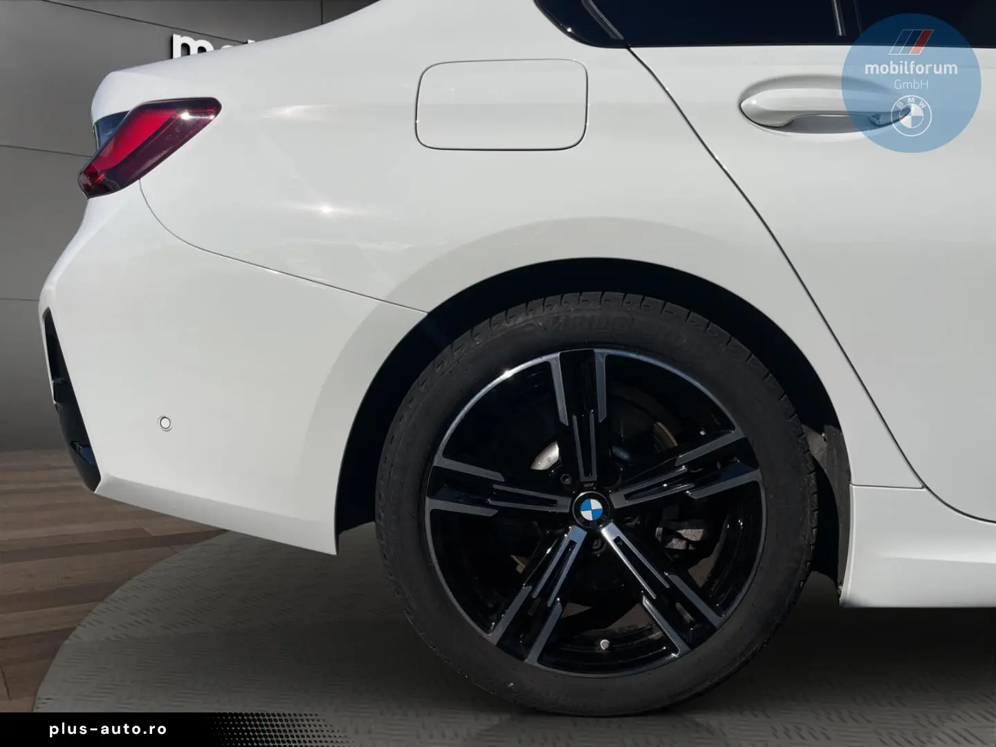 BMW 330 i xDrive M-Sport HUD Glasdach Memory HUD H K