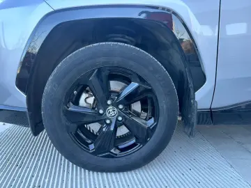 Toyota Rav4 4x4 BiTone