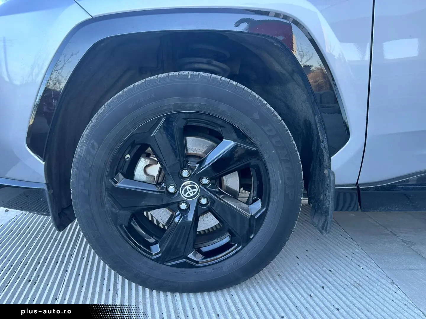 Toyota Rav4 4x4 BiTone