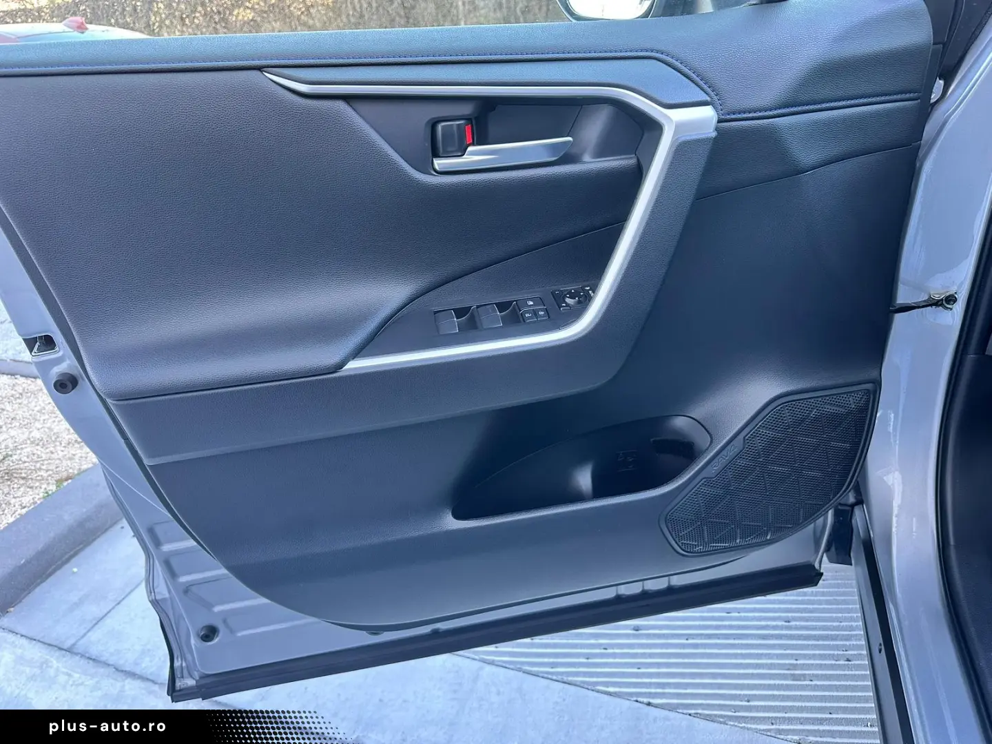 Toyota Rav4 4x4 BiTone