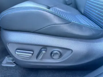 Toyota Rav4 4x4 BiTone