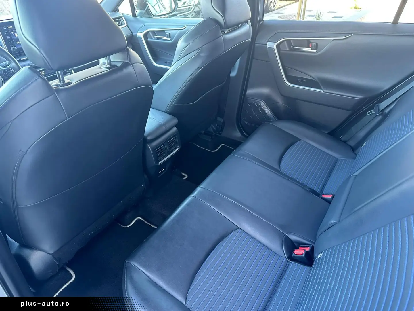 Toyota Rav4 4x4 BiTone