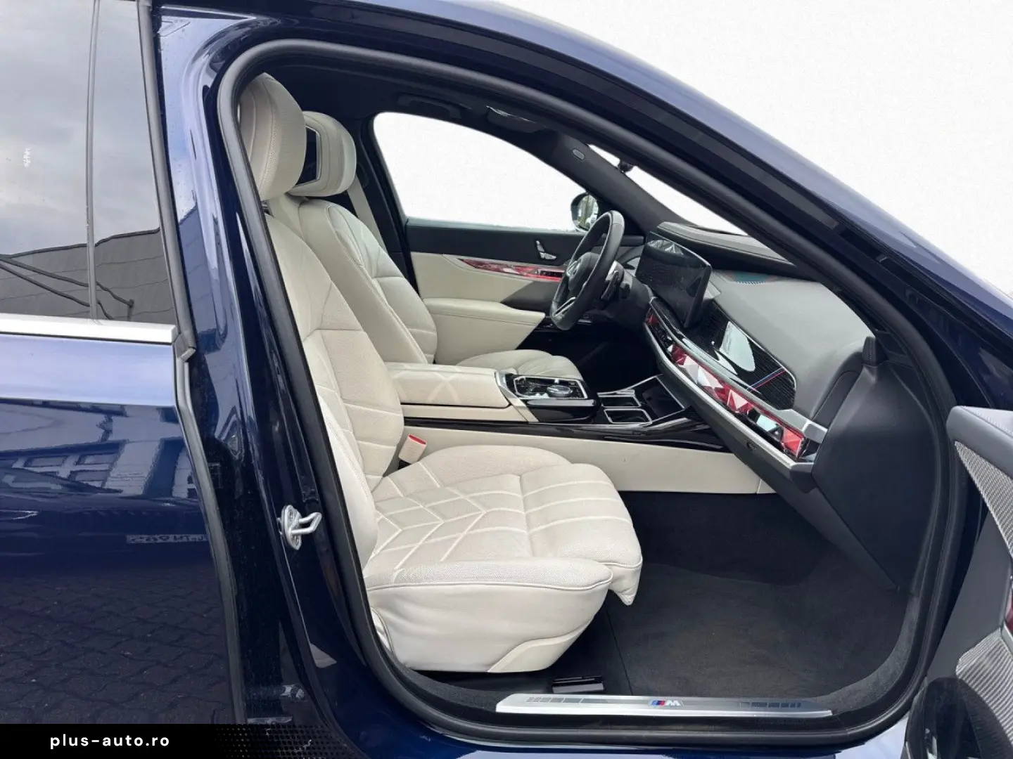 BMW 750e xDrive M-Sport