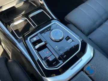 BMW 750e xDrive M Sport 20