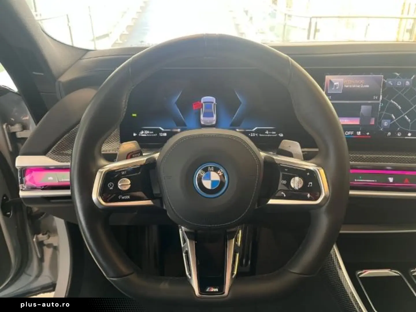 BMW 750 e xDrive M Sport Pro 21